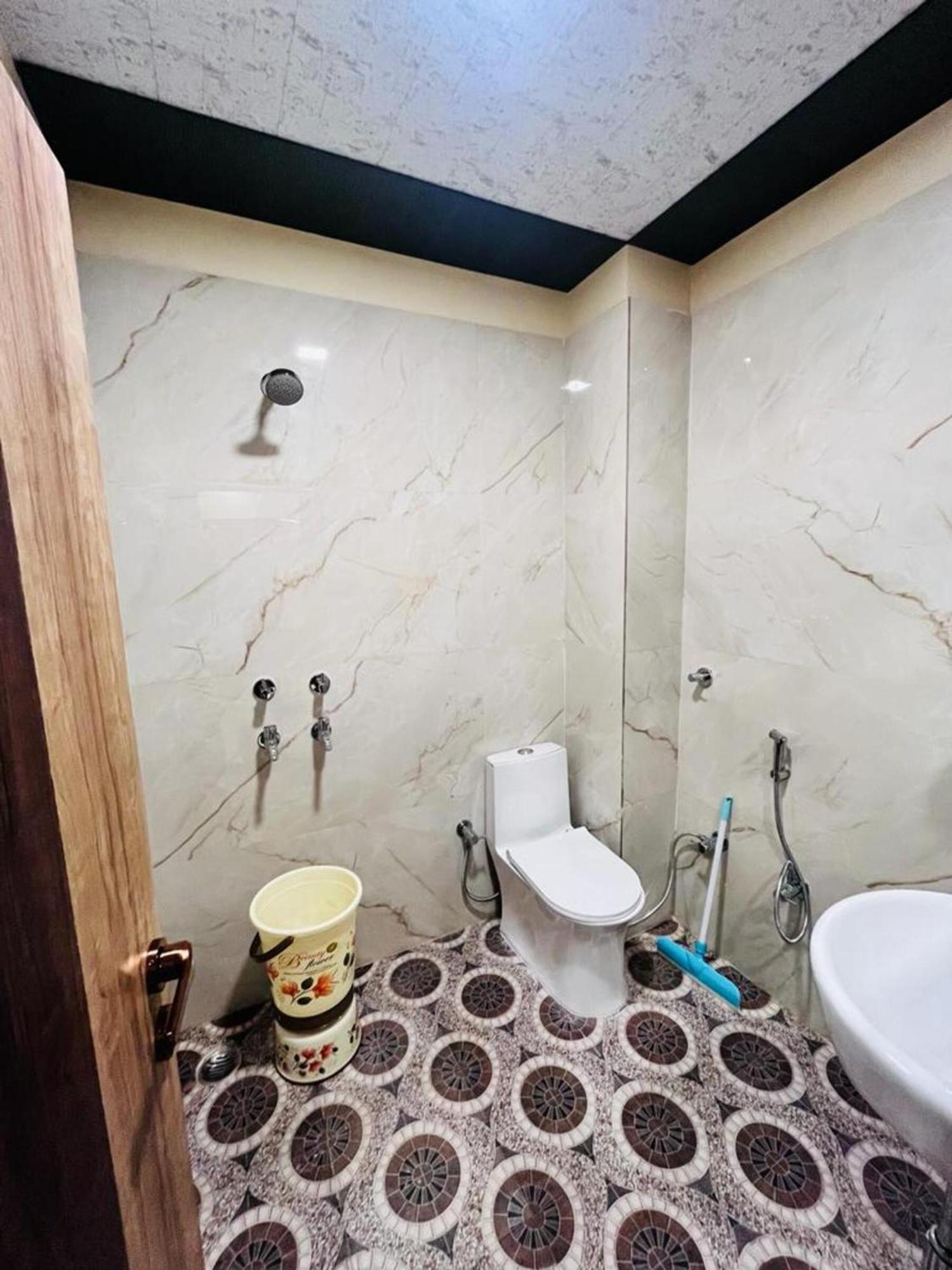 Ks Paying Guest House バラナシ エクステリア 写真