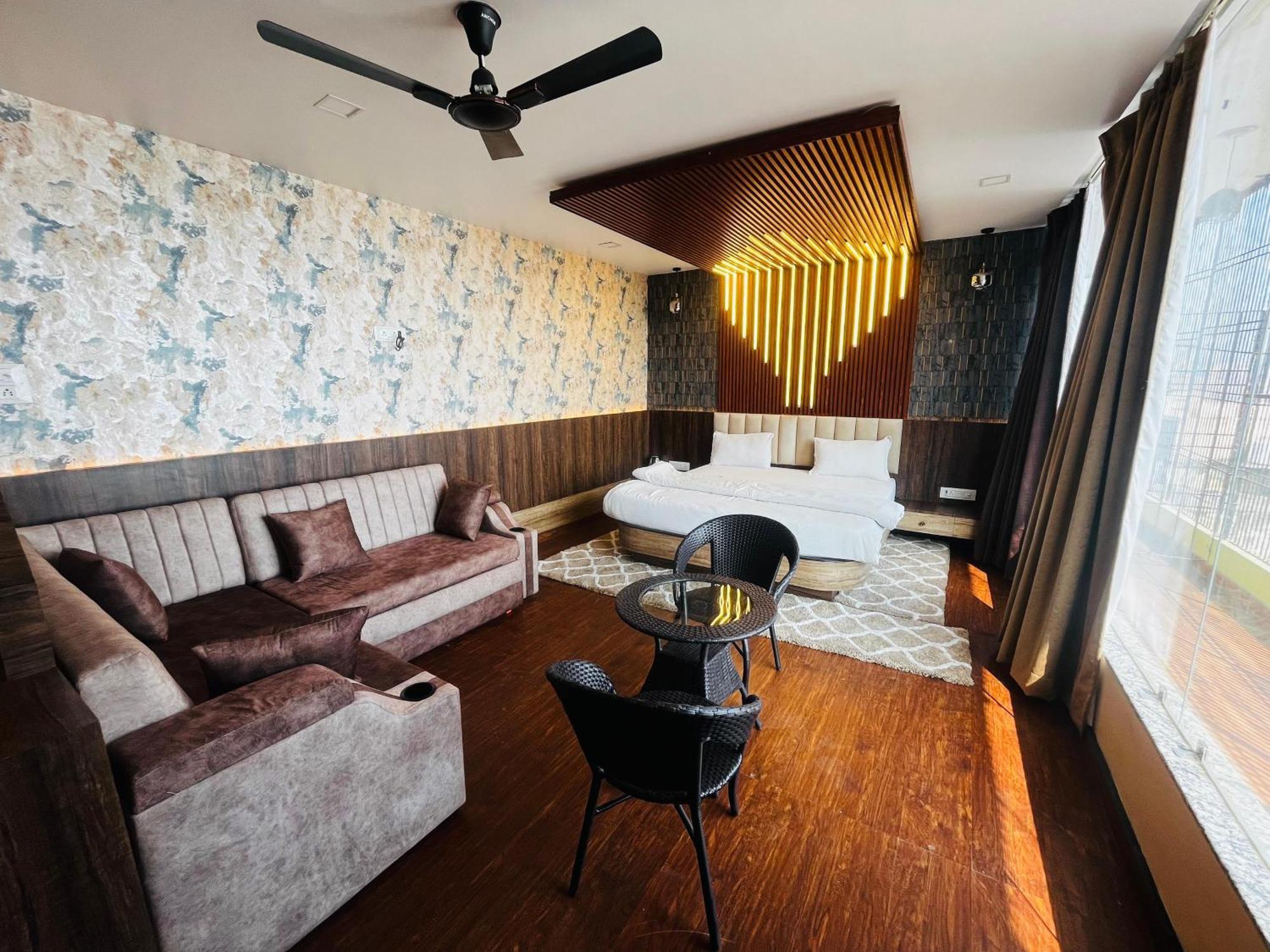 Ks Paying Guest House バラナシ エクステリア 写真