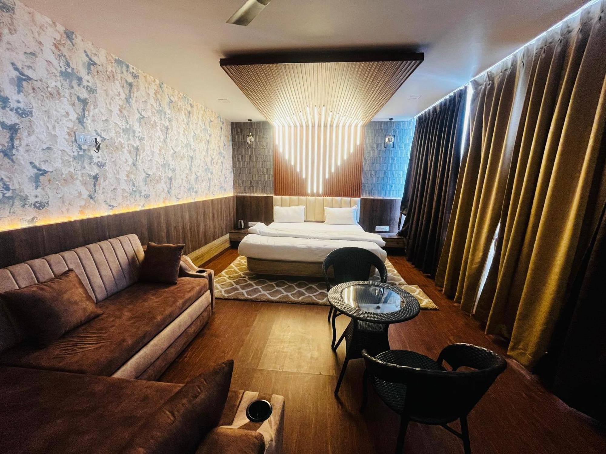 Ks Paying Guest House バラナシ エクステリア 写真
