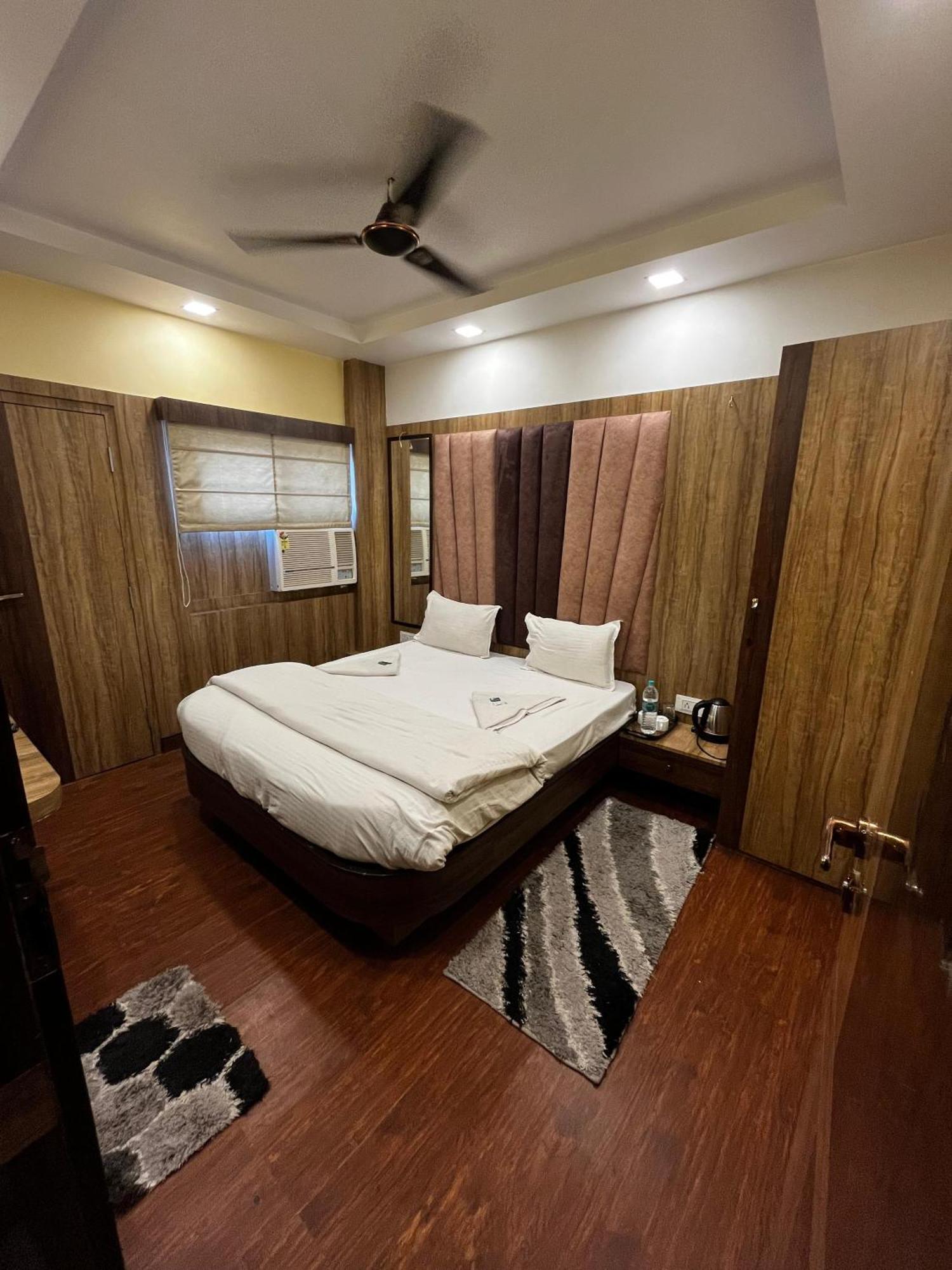 Ks Paying Guest House バラナシ エクステリア 写真